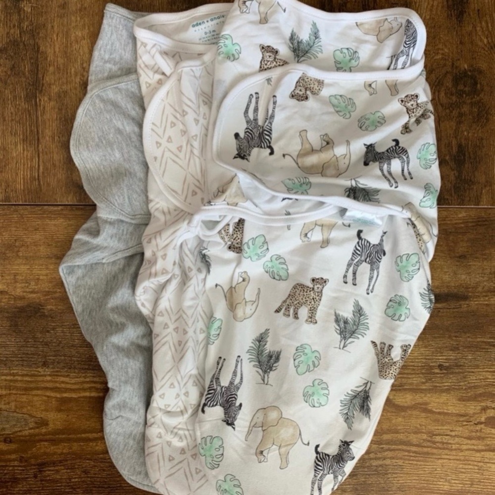 Aden and Anais Baby Newborn Swaddle Set - size 0-3M. Unisex. Gender Neutral